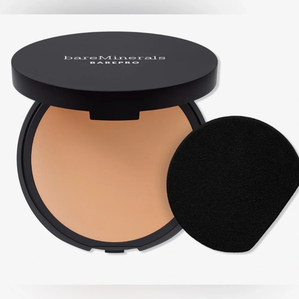 bareMinerals BAREPRO Powder Foundation - Light 20 Warm